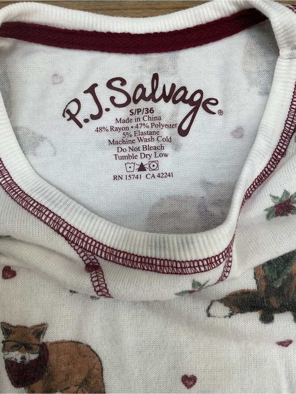 PJ SALVAGE “FOXY CHRISTMAS” JOGGERS PAJAMA SET - Picture 6 of 13